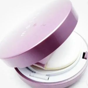 MALLY Poreless Perfection Fluid Foundation Medium liquid foundation with sponge